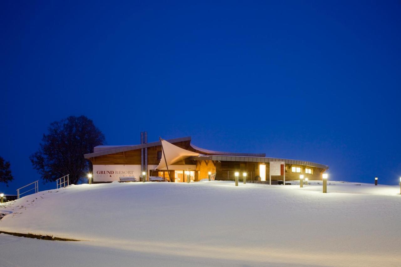 Grund Resort Golf And Ski Mladé Buky Exteriör bild